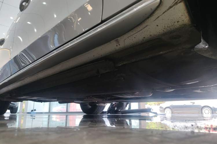 Used Audi A4L 2016 35 TFSI Collector's Edition Automatic Standard Model Right Side Sill