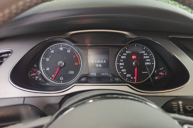 Used Audi A4L 2016 35 TFSI Collector's Edition Automatic Standard Model Steering Wheel