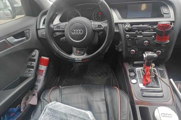 Used Audi A4L 2016 35 TFSI Collection Edition S line Comfort Model Steering Wheel