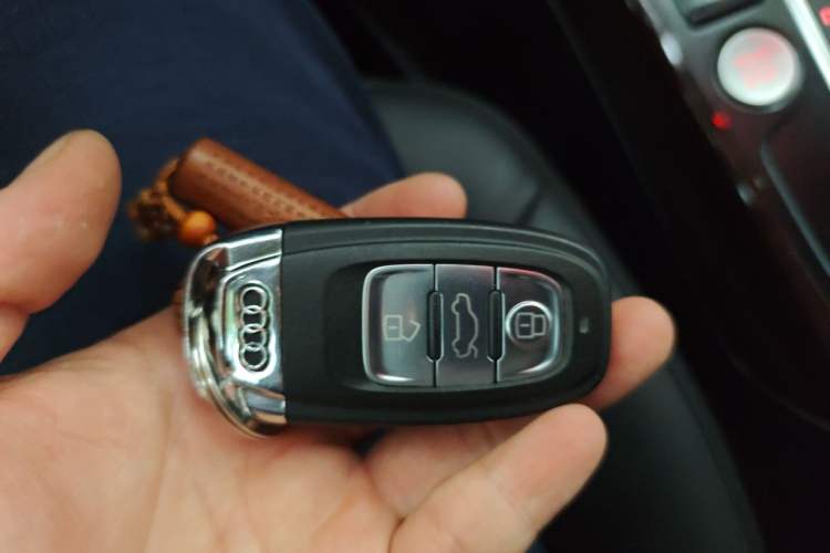 Used Audi A4L 2016 35 TFSI Collection Edition S line Comfort Model Vehicle Key