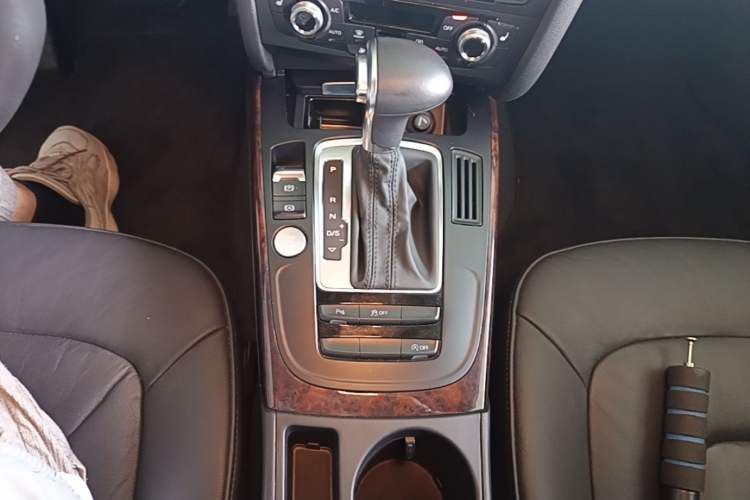 Used Audi A4L 2016 35 TFSI Collection Edition S line Comfort Model Gear Lever