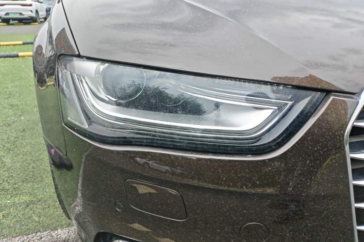 Used Audi A4L 2016 35 TFSI Collector's Edition Automatic Standard Model Right Front Headlight