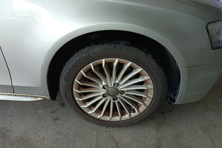 Used Audi A4L 2016 35 TFSI Collection Edition S line Comfort Model Right Front Wheel Hub