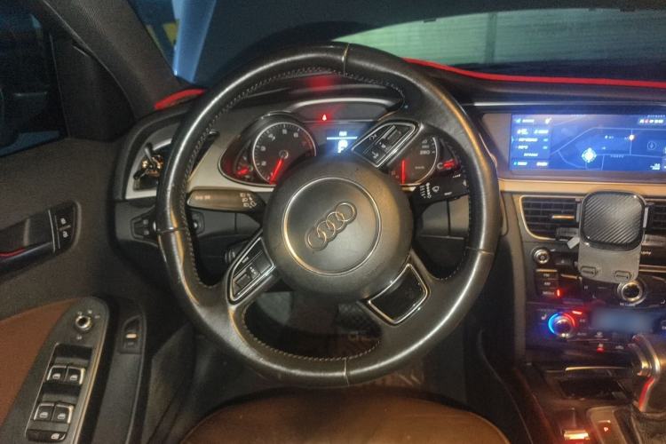 Used Audi A4L 2016 35 TFSI Collection Edition S line Comfort Model Steering Wheel