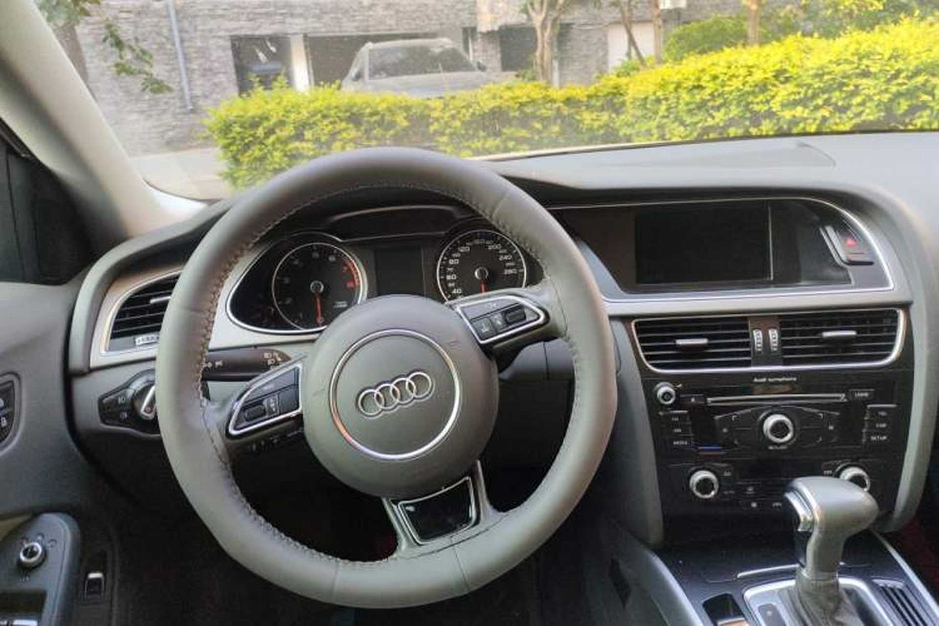 Used Audi A4L 2016 35 TFSI Collector's Edition Automatic Standard Model Steering Wheel