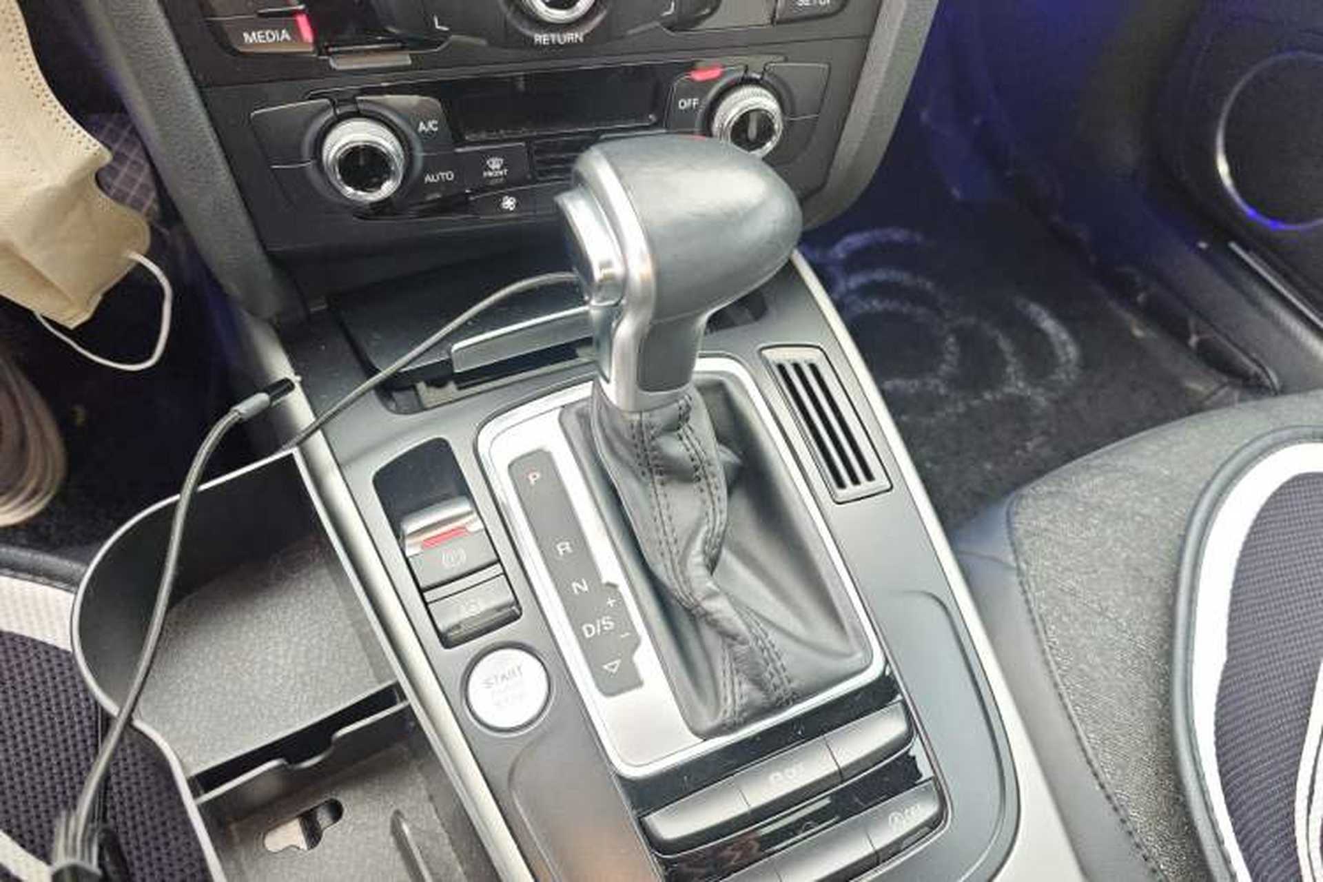 Used Audi A4L 2016 35 TFSI Automatic Standard Model Gear Lever