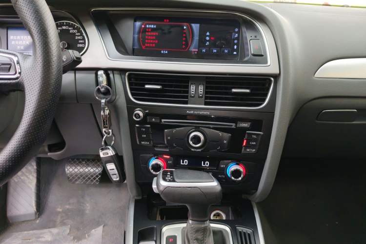 Used Audi A4L 2016 35 TFSI Collection Edition S line Comfort Model Audio And AC Panel