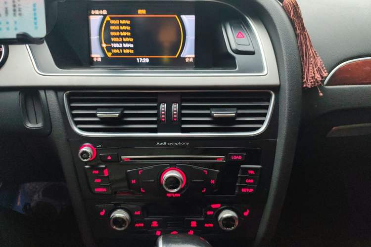 Used Audi A4L 2016 35 TFSI Collection Edition S line Comfort Model Audio And AC Panel