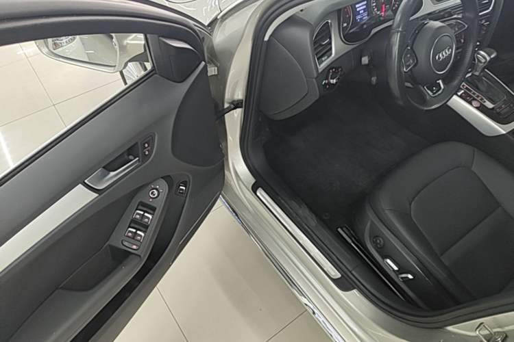 Used Audi A4L 2016 35 TFSI Collector's Edition Automatic Standard Model Driver Seat