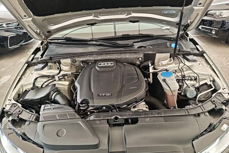 Used Audi A4L 2016 35 TFSI Collection Edition S line Comfort Model Engine Bay