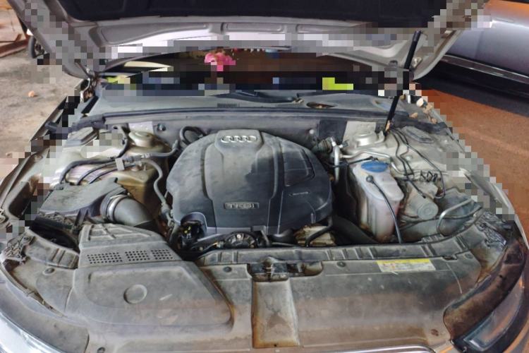 Used Audi A4L 2016 35 TFSI Automatic Comfort Model Engine Bay