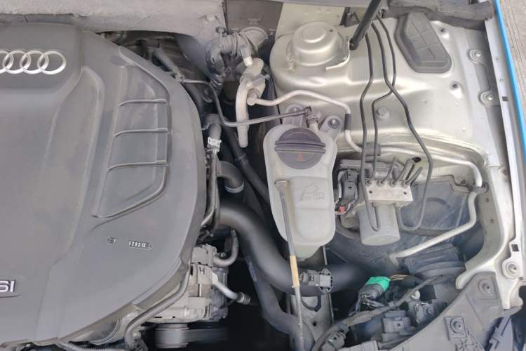 Used Audi A4L 2016 35 TFSI Automatic Comfort Model Engine Bay Left