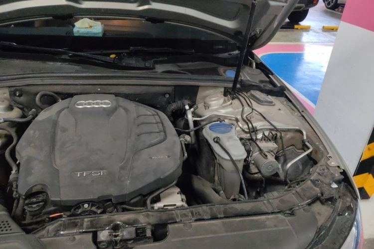Used Audi A4L 2016 35 TFSI Collector's Edition Automatic Standard Model Engine Bay Left