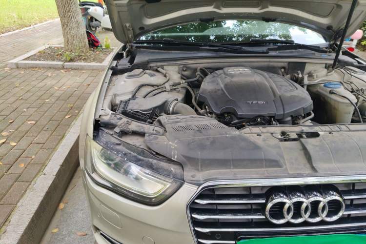 Used Audi A4L 2016 35 TFSI Collection Edition S line Comfort Model Engine Bay Right