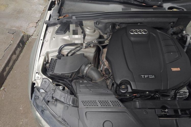 Used Audi A4L 2016 35 TFSI Collector's Edition Automatic Standard Model Engine Bay Right