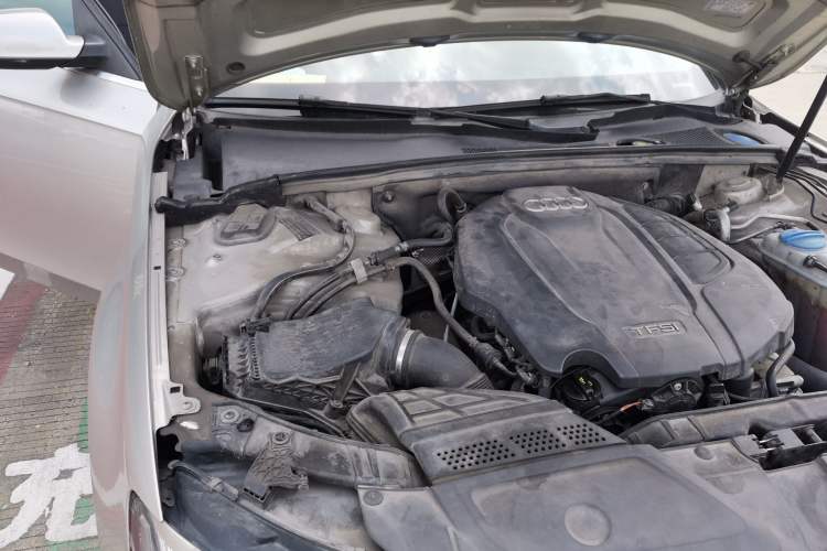 Used Audi A4L 2016 35 TFSI Collector's Edition Automatic Standard Model Engine Bay Right