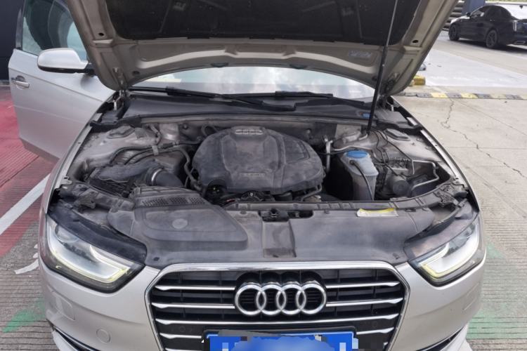 Used Audi A4L 2016 35 TFSI Collector's Edition Automatic Standard Model Engine Bay