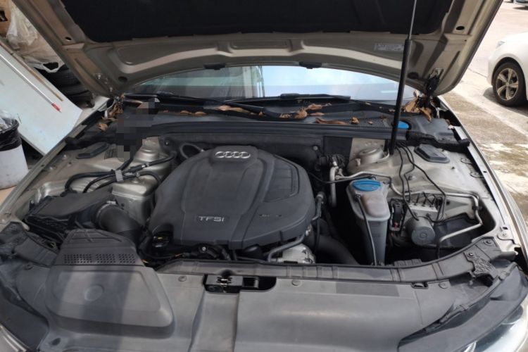 Used Audi A4L 2016 35 TFSI Collector's Edition Automatic Standard Model Engine Bay