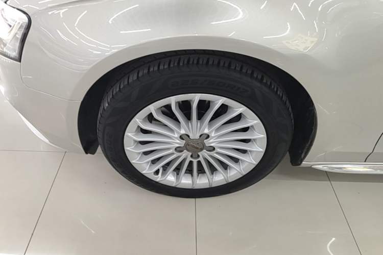 Used Audi A4L 2016 35 TFSI Collector's Edition Automatic Standard Model Exterior 4