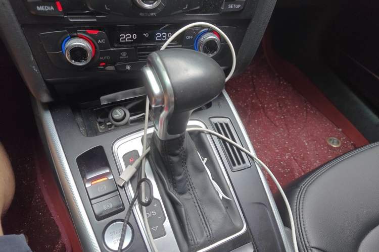 Used Audi A4L 2016 35 TFSI Collector's Edition Automatic Standard Model Gear Lever