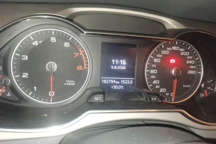 Used Audi A4L 2016 35 TFSI Collection Edition S line Comfort Model Instrument Cluster