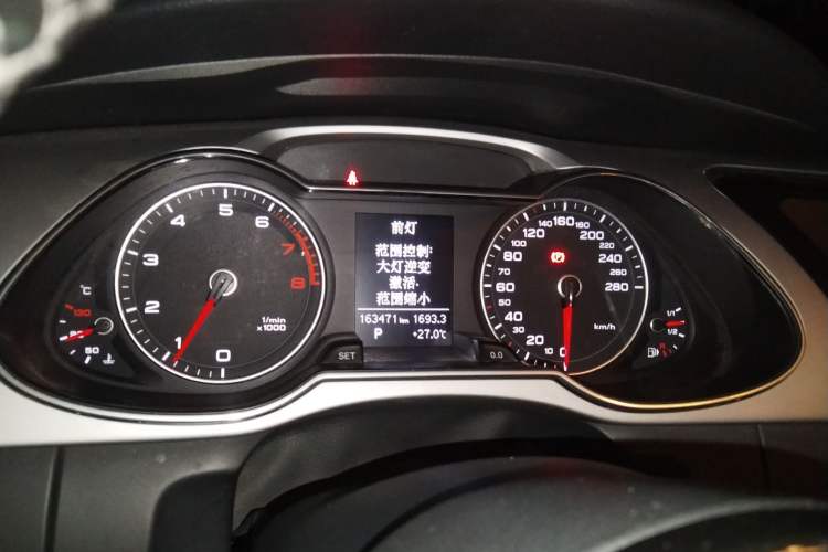 Used Audi A4L 2016 35 TFSI Collector's Edition Automatic Standard Model Instrument Cluster