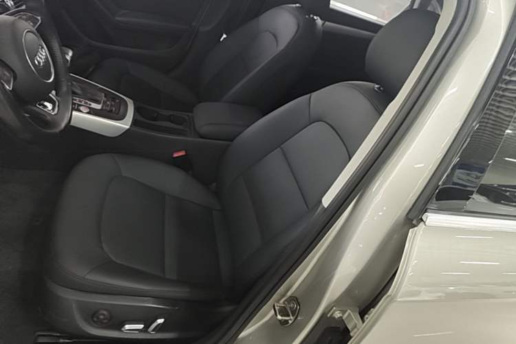 Used Audi A4L 2016 35 TFSI Collector's Edition Automatic Standard Model Left Front Seat