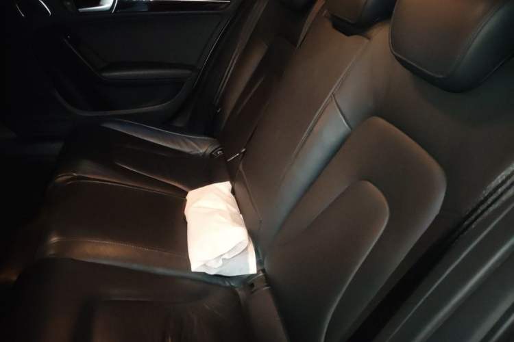Used Audi A4L 2016 35 TFSI Collector's Edition Automatic Standard Model Left Rear Seat