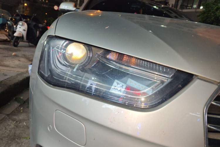 Used Audi A4L 2016 35 TFSI Automatic Comfort Model Right Front Headlight