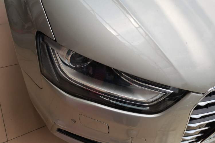 Used Audi A4L 2016 35 TFSI Collector's Edition Automatic Standard Model Right Front Headlight
