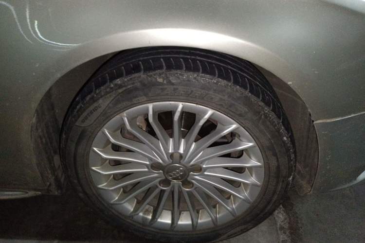 Used Audi A4L 2016 35 TFSI Collector's Edition Automatic Standard Model Right Front Wheel Hub