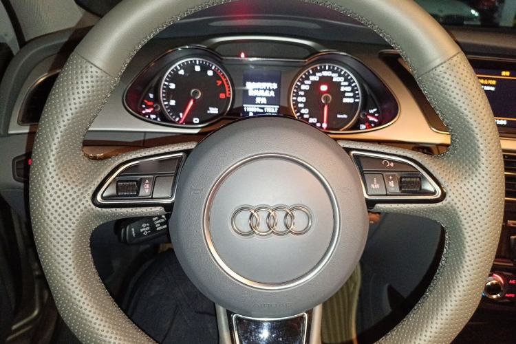 Used Audi A4L 2016 35 TFSI Collector's Edition Automatic Standard Model Steering Wheel