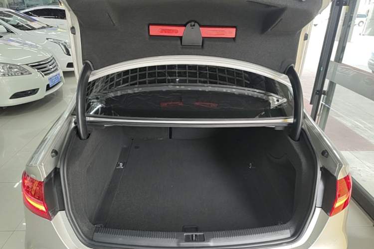 Used Audi A4L 2016 35 TFSI Collector's Edition Automatic Standard Model Trunk