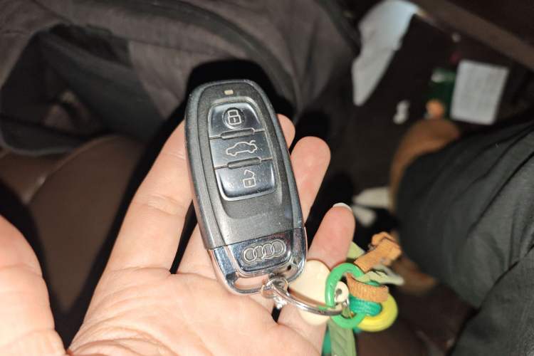 Used Audi A4L 2016 35 TFSI Automatic Comfort Model Vehicle Key