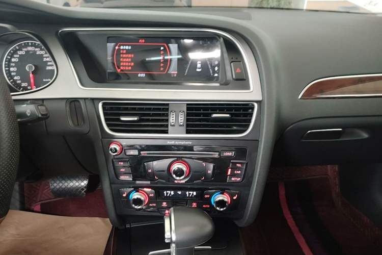 Used Audi A4L 2016 35 TFSI Collection Edition S line Comfort Model Audio And AC Panel