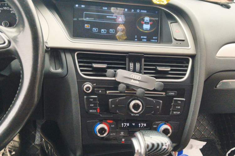 Used Audi A4L 2016 35 TFSI Collector's Edition Automatic Standard Model Audio And AC Panel