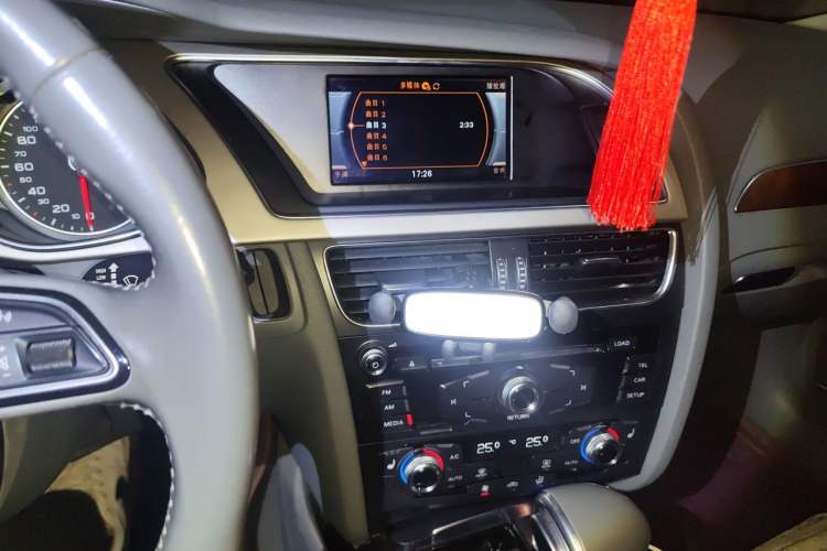 Used Audi A4L 2016 35 TFSI Automatic Comfort Model Audio And AC Panel