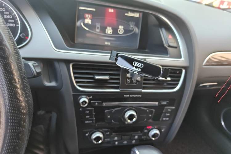 Used Audi A4L 2016 35 TFSI Collection Edition S line Comfort Model Audio And AC Panel