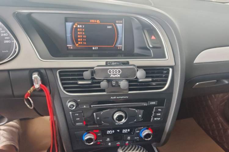 Used Audi A4L 2016 35 TFSI Automatic Standard Model Audio And AC Panel