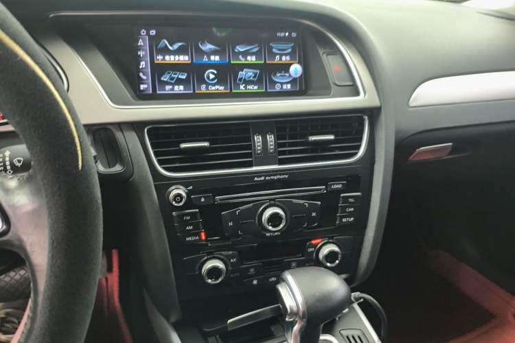 Used Audi A4L 2016 35 TFSI Collector's Edition Automatic Standard Model Audio And AC Panel