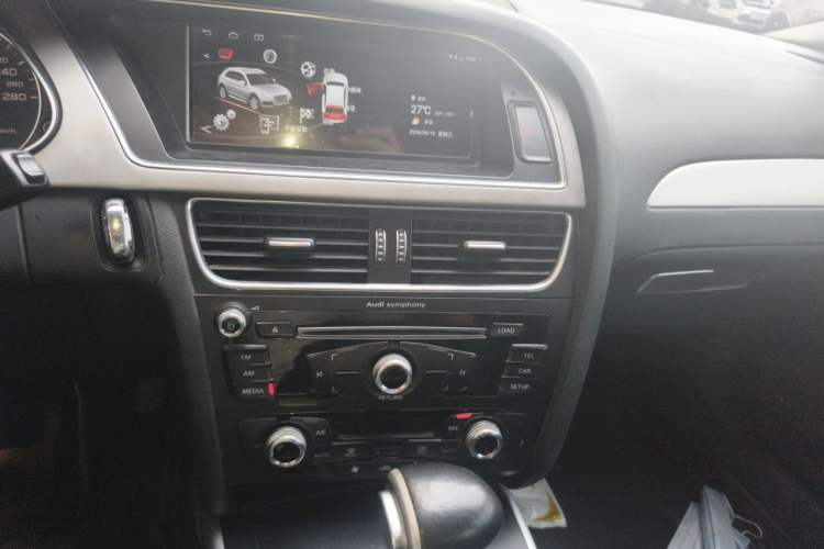 Used Audi A4L 2016 35 TFSI Collector's Edition Automatic Standard Model Audio And AC Panel