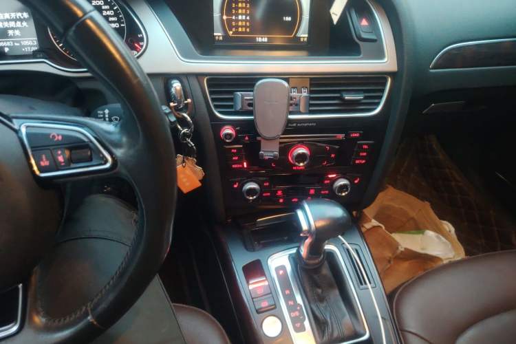 Used Audi A4L 2016 35 TFSI Collection Edition S line Comfort Model Audio And AC Panel