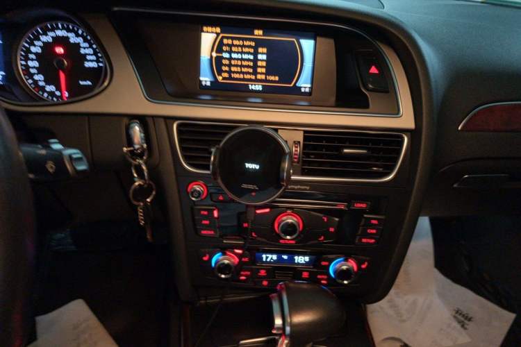 Used Audi A4L 2016 35 TFSI Collection Edition S line Comfort Model Audio And AC Panel