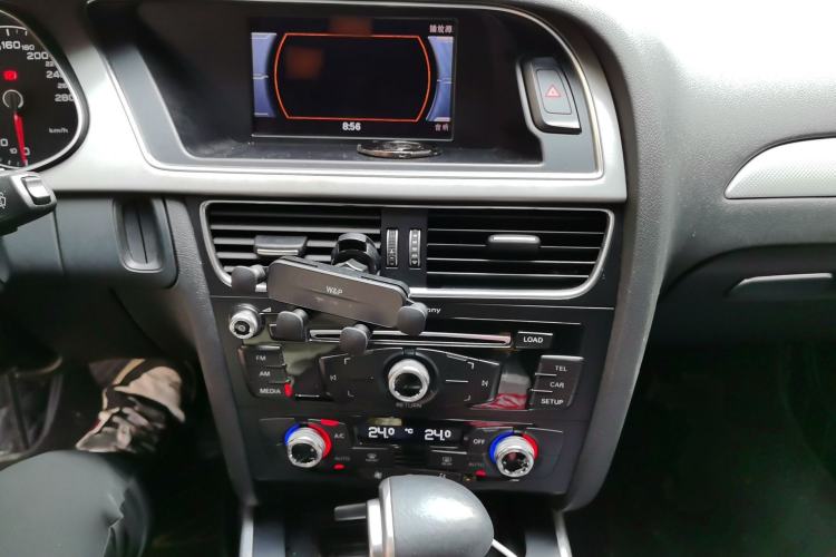 Used Audi A4L 2016 35 TFSI Collector's Edition Automatic Standard Model Audio And AC Panel