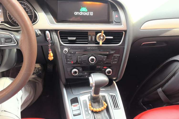 Used Audi A4L 2016 35 TFSI Automatic Standard Model Audio And AC Panel