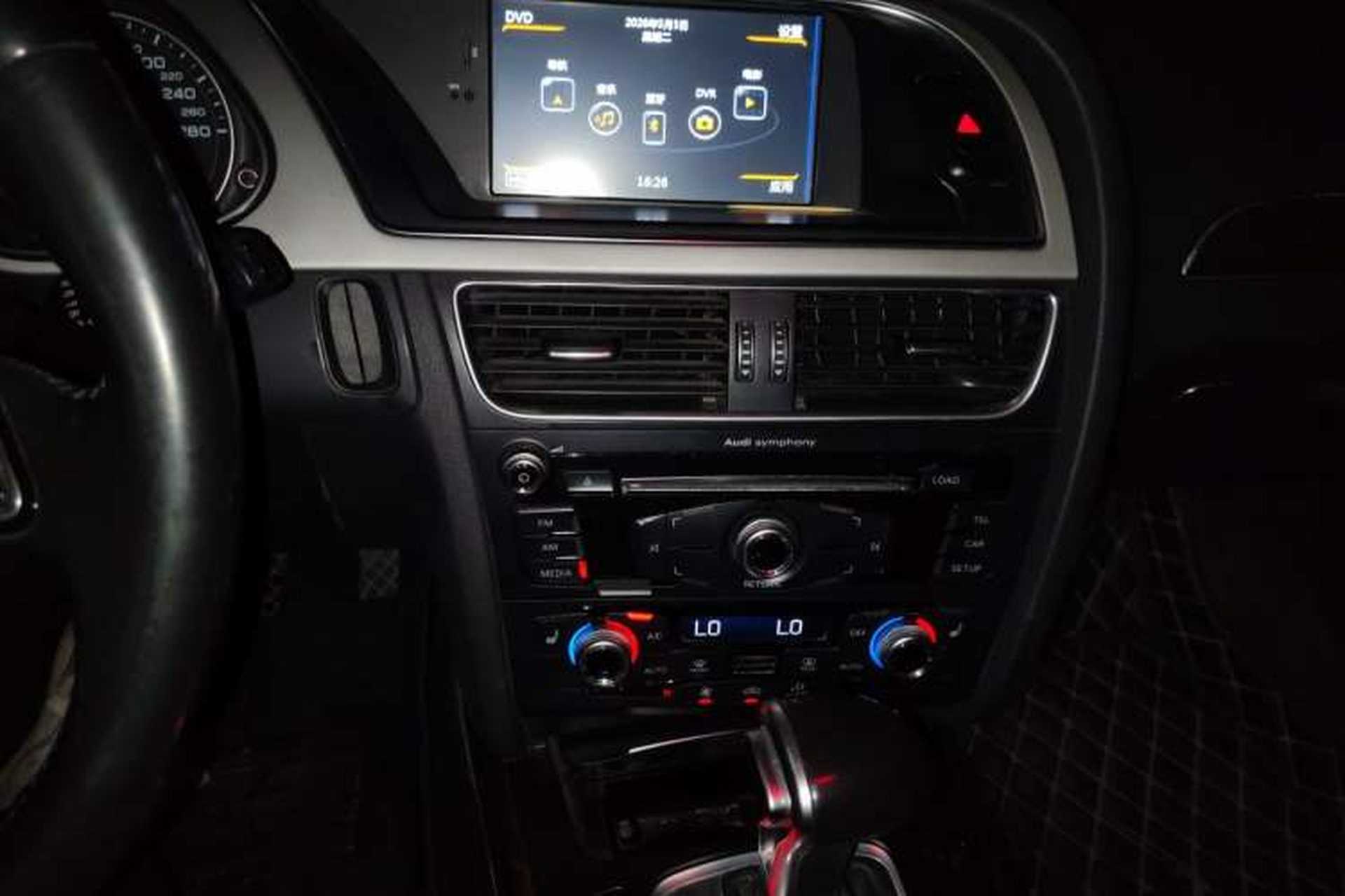 Used Audi A4L 2016 35 TFSI Collector's Edition Automatic Standard Model Audio And AC Panel
