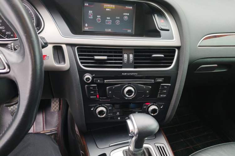 Used Audi A4L 2016 35 TFSI Collection Edition S line Comfort Model Audio And AC Panel