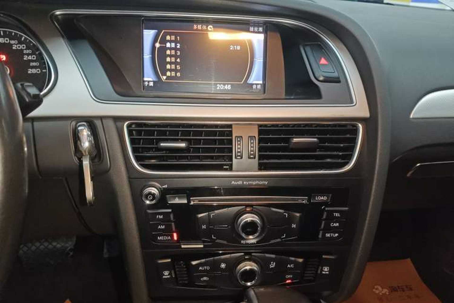 Used Audi A4L 2016 30 TFSI Collector's Edition Automatic Comfort Model Audio And AC Panel