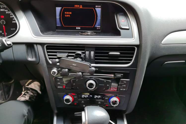 Used Audi A4L 2016 35 TFSI Collector's Edition Automatic Standard Model Audio And AC Panel