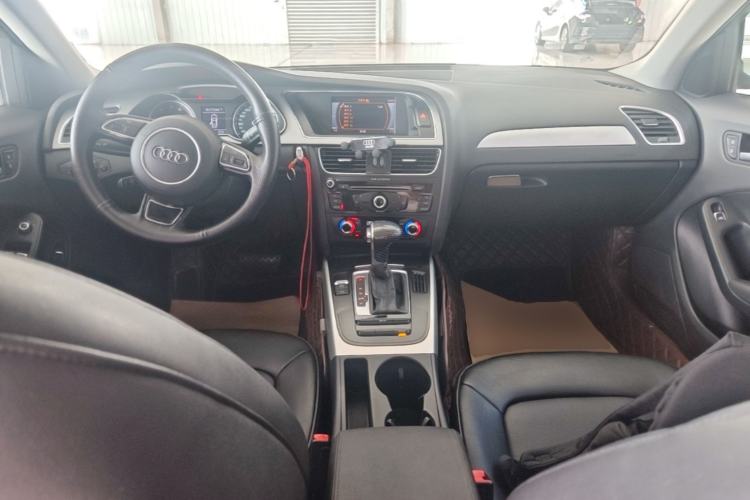 Used Audi A4L 2016 35 TFSI Automatic Standard Model Center Console
